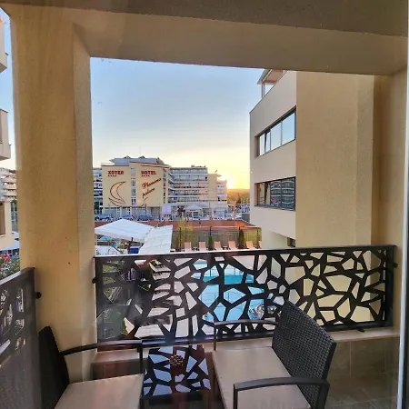 Lotus Hotel 2*