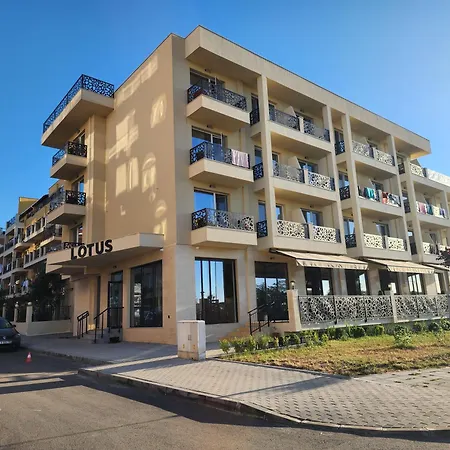 Hotel Lotus